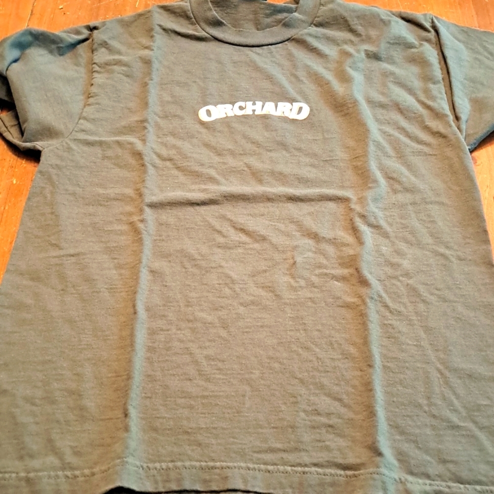 Orchard olive tee